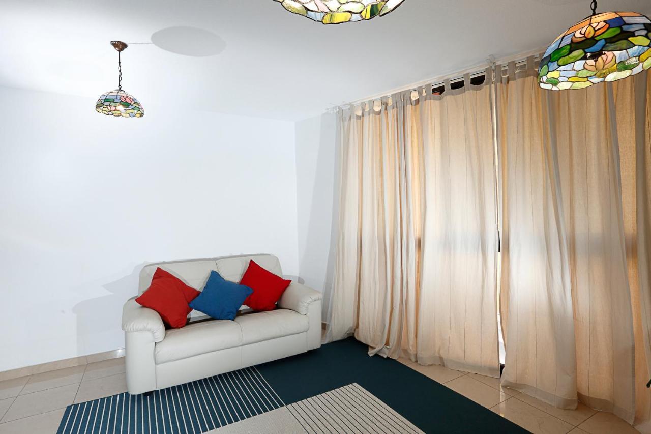 Apartamento Frente Al Puerto De Candelaria A 20 Metros De La Playa. Экстерьер фото